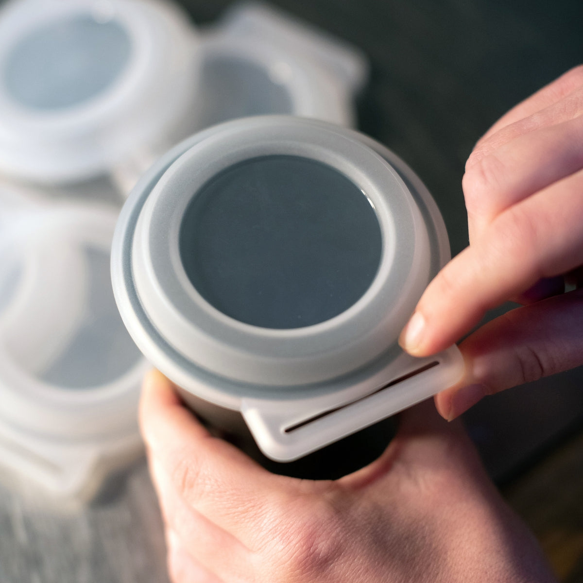»MOVE LID in a set of 24